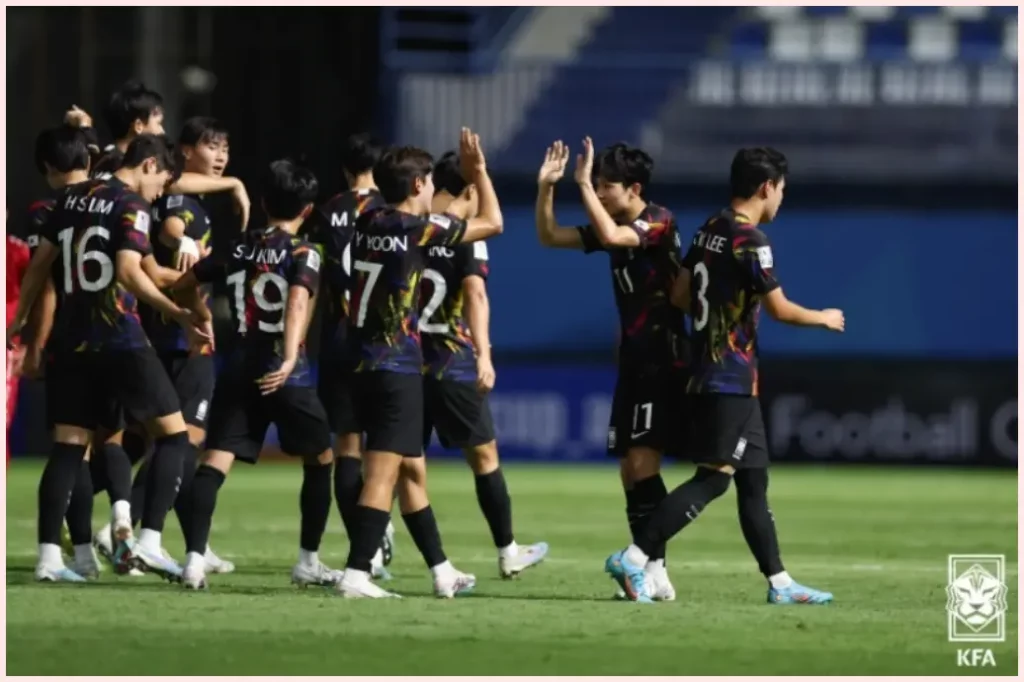 한국 U17 대표팀 아시안컵AFC에서 날아오르다.
